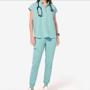 Figs NWT Seaglass Scrub Set EXTRA SMALL & SMALL (XS/S)